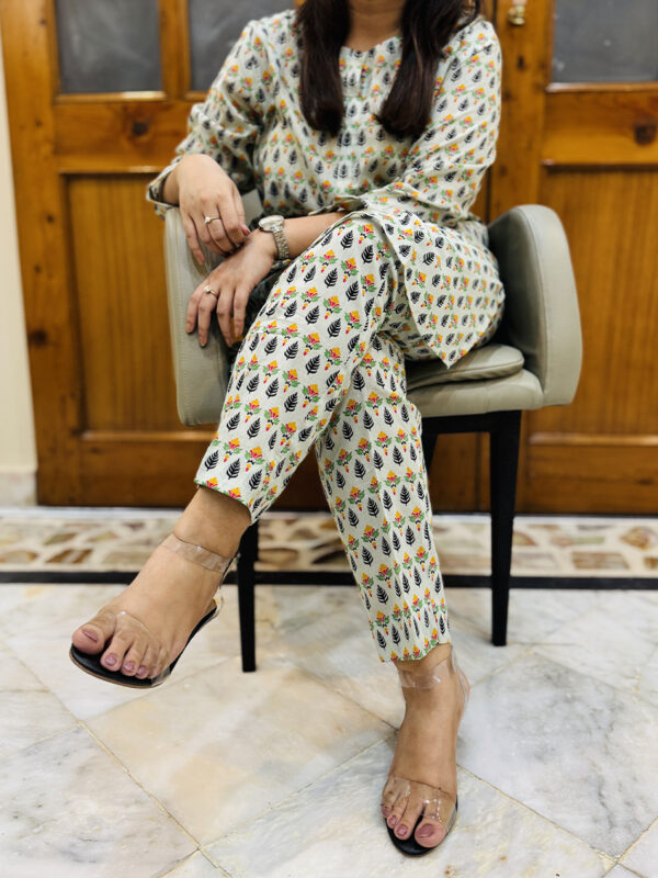 2 Piece Printed Suit - Image 2